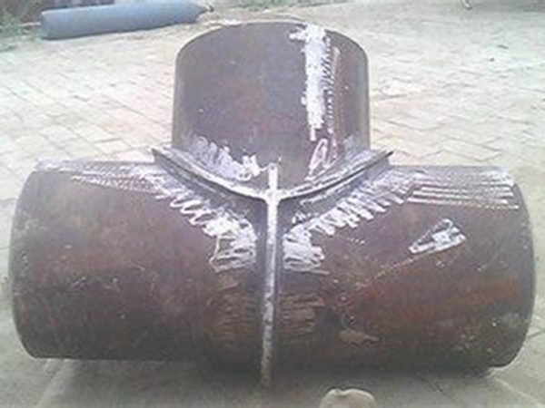 单筋加强焊正三通