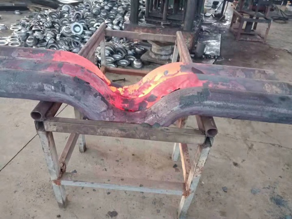 异型弯制造过程