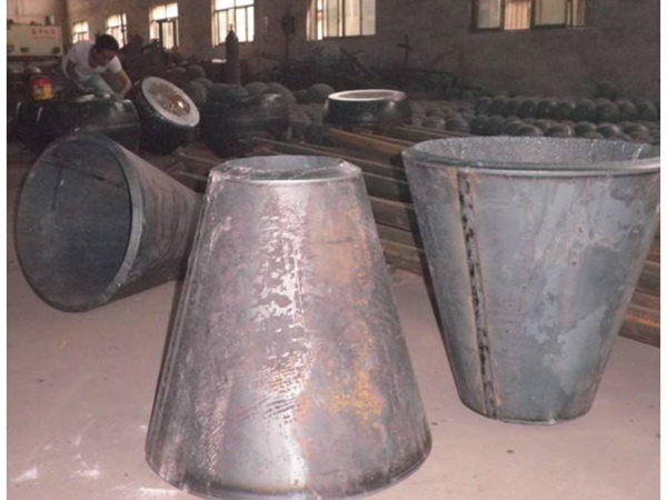 大口径锥形大小头