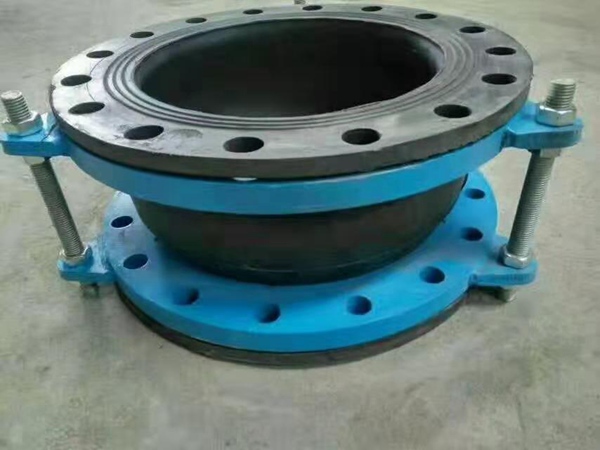 带支架橡胶软连接