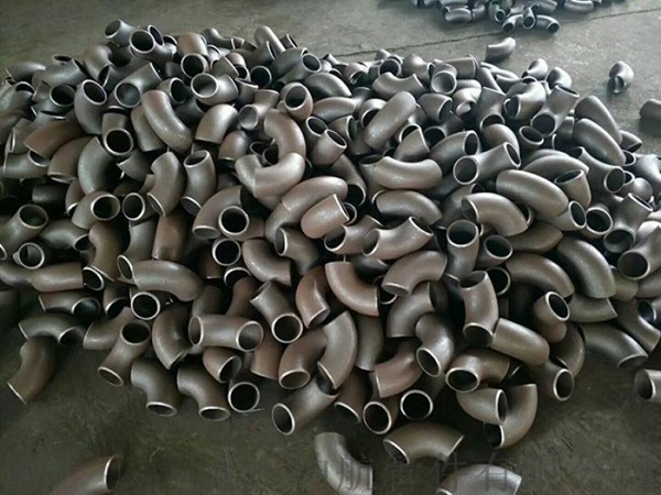 90度碳钢弯头