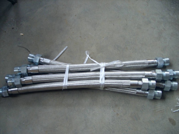 丝接金属软管